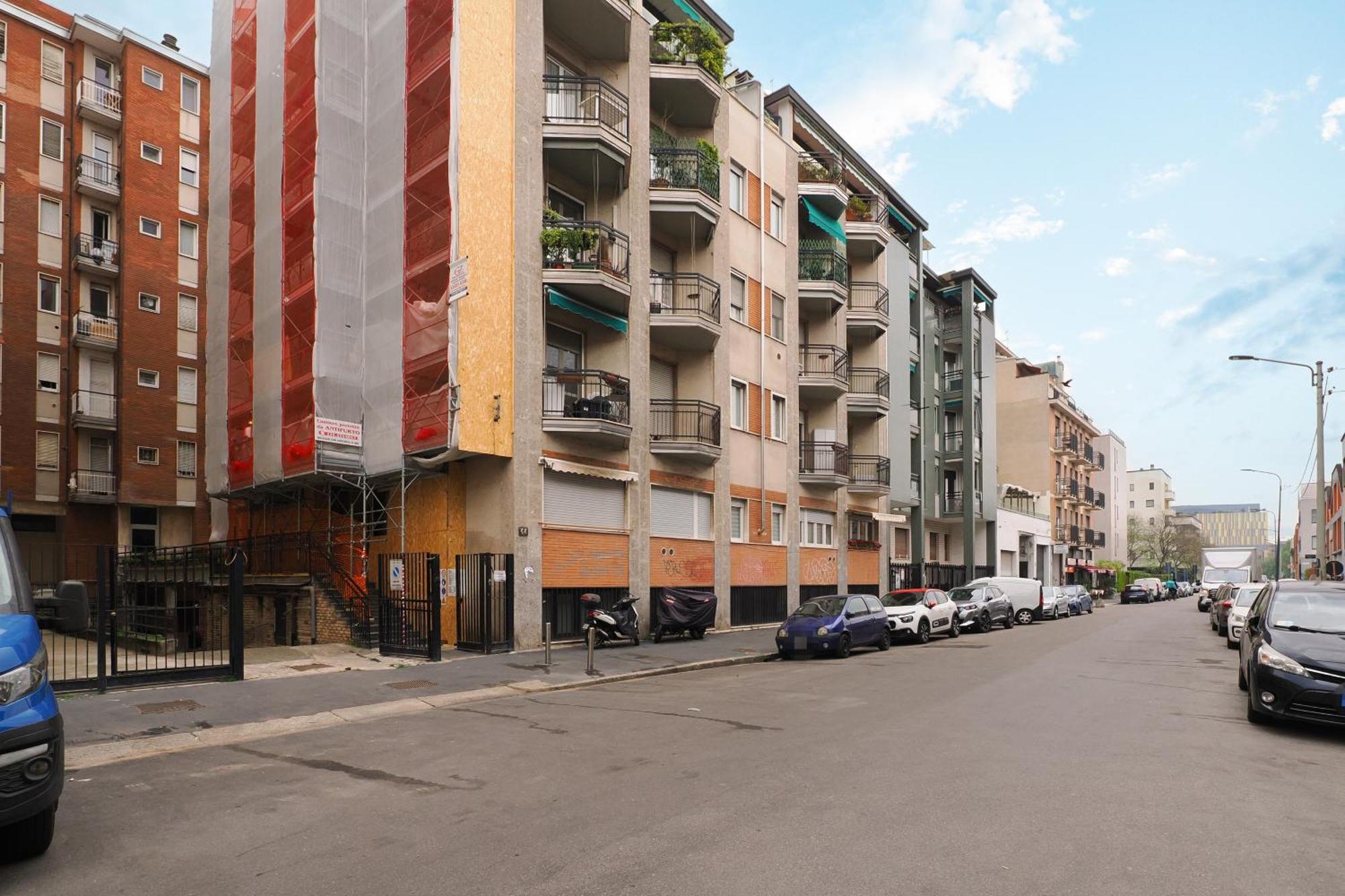 Primopiano - Zumbini B Apartment Милано Екстериор снимка